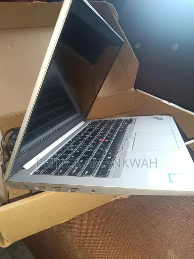 New Laptop Lenovo ThinkPad T14 8GB Intel Core i5 SSD 256GB · Photo 4