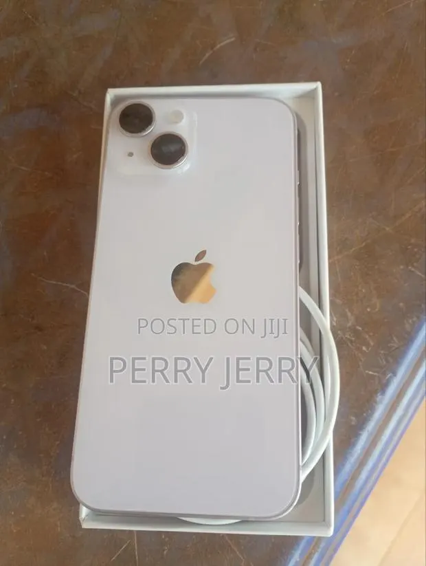 Apple iPhone 14 128 GB Purple · Photo 6