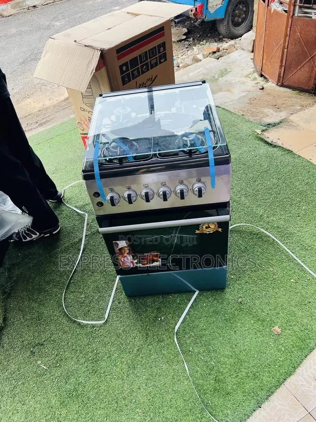 Brand New Sliver New Line Gas Oven Rotisserie 4b 50/60. · Photo 1