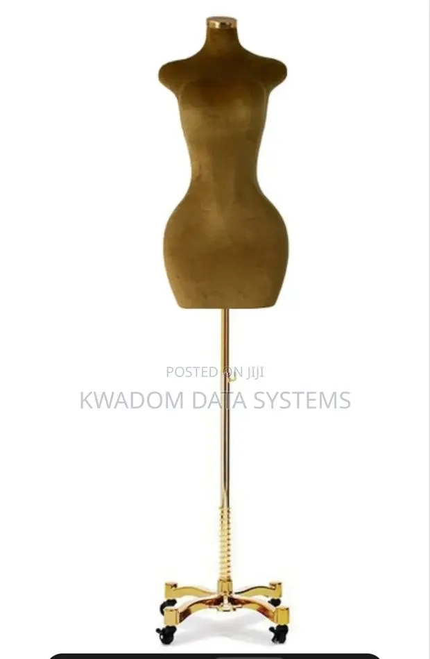 Brown Velvet Curvy Female Mannequin for Dress Pattern · Photo 1