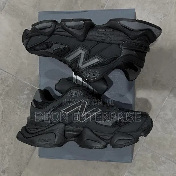 New Balance · Photo 1