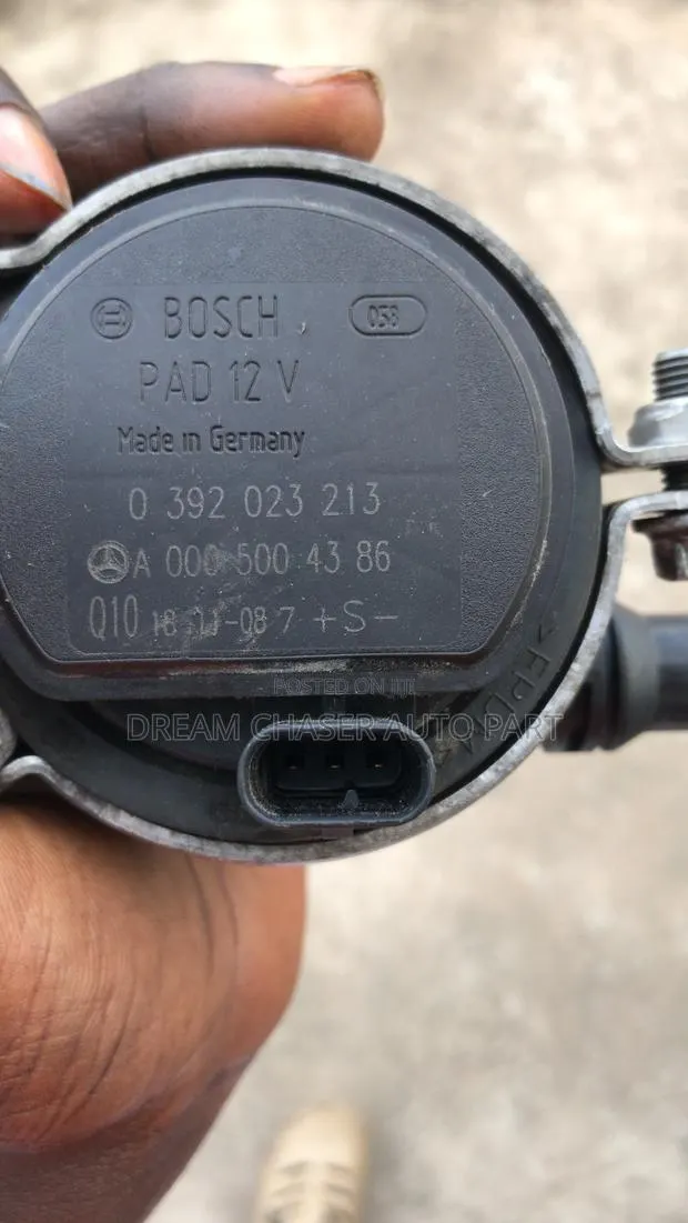 Mercedes Benz C300 or C43 Auxiliary Water Pump · Photo 1