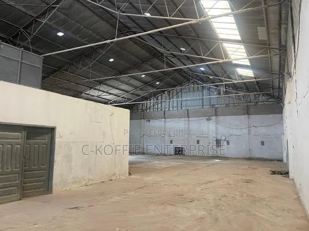700 SQM Warehouse at North Kaneshie Industrial Area for Rent