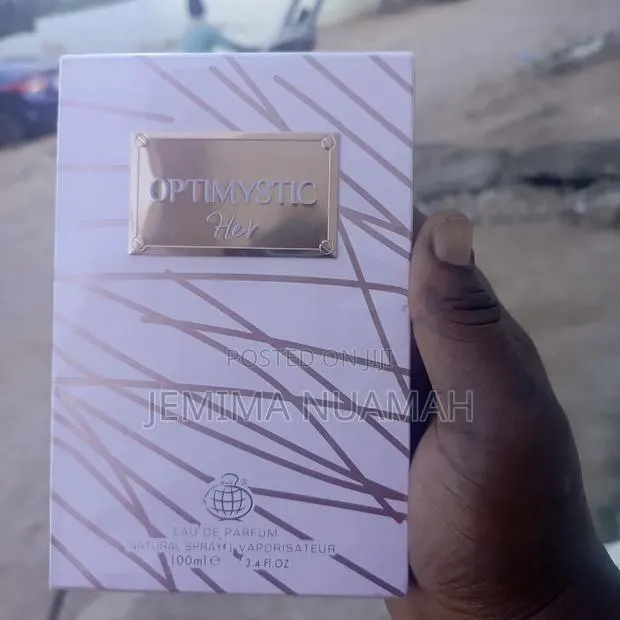Optimistic Her Perfume · Photo 1