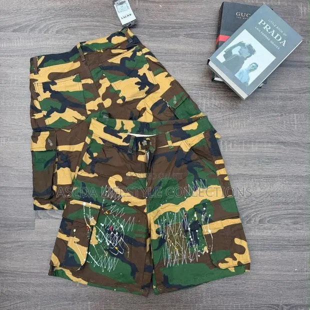 Solid Camo Shorts · Photo 1