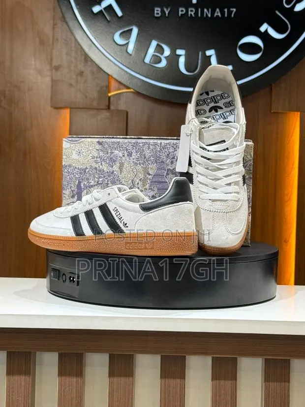 Adidas Spezials · Photo 1