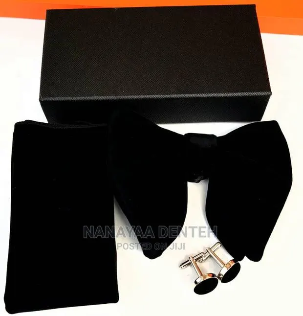 Men's Bow Tie · Photo 1