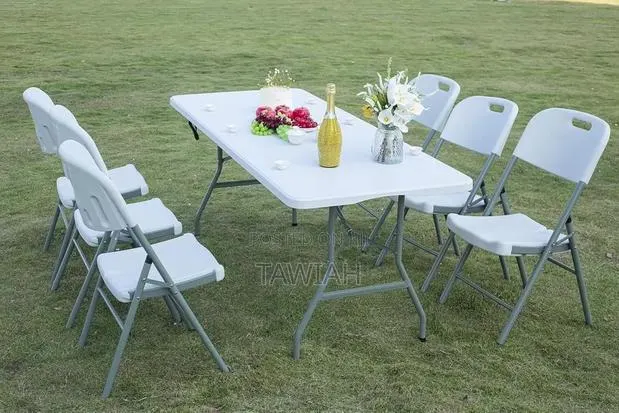6-Seater Foldable Tables · Photo 1