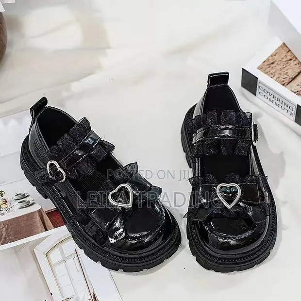 Best Shoes · Photo 1