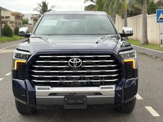 Toyota Tundra 2024 Blue