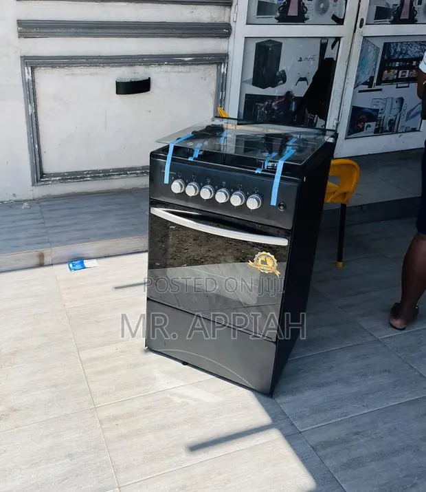Volcano 50x50cm Gas Oven 4 Burner(Double Gird)Black. · Photo 1