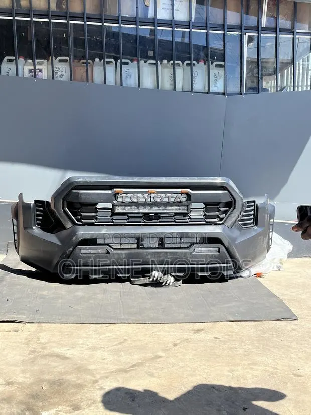 Toyota Tacoma 2024 2025 2026 Front Bumper Complete · Photo 1