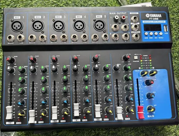 Yamaha 7 Channel Mixer · Photo 1