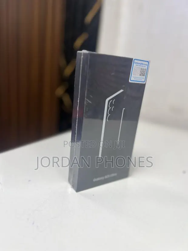 New Samsung Galaxy S25 Ultra 256 GB Silver · Photo 1