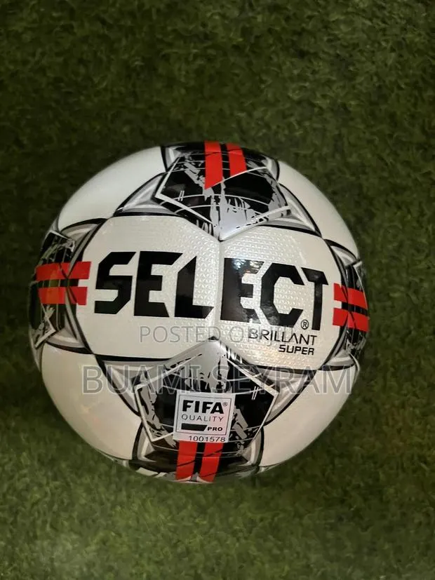 Select Football · Photo 1