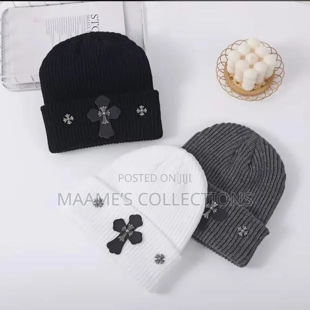 Stylish Unisex Beanies – Trendy Warm · Photo 1