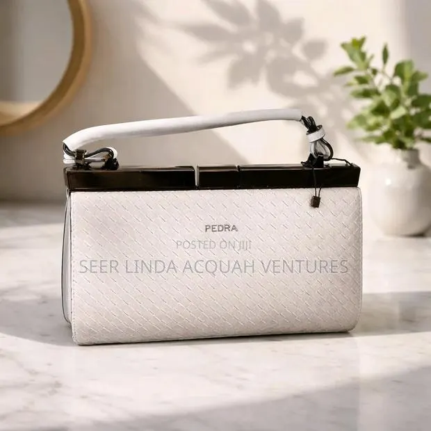 Pedro Ladies Handbag · Photo 1