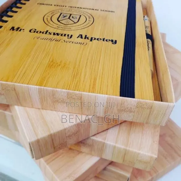 Bamboo Notepad With Pen Souvenir · Photo 1