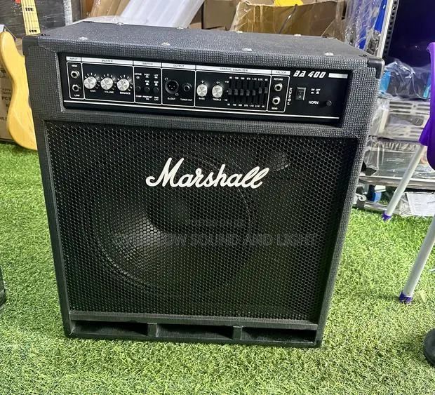Marshall Ba-400 Bass Combo Amplifier · Photo 1