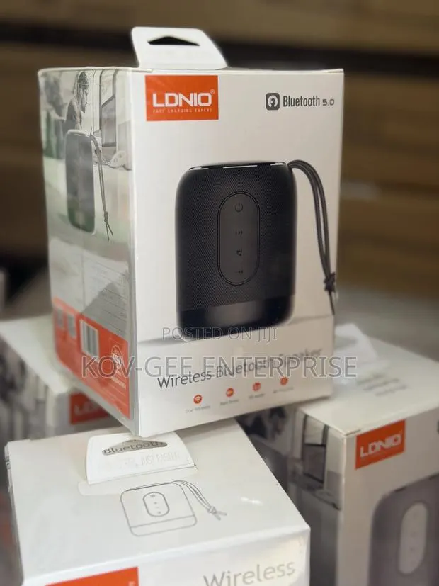 2000 mAh Bluetooth 5.0 Wireless Speaker BTS12 · Photo 1