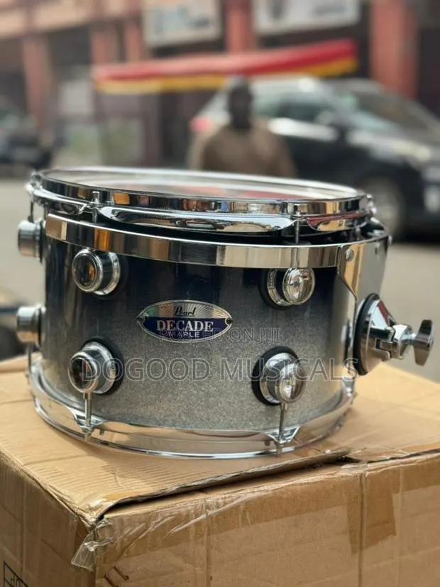 Pearl Decade Maple Drumset · Photo 1