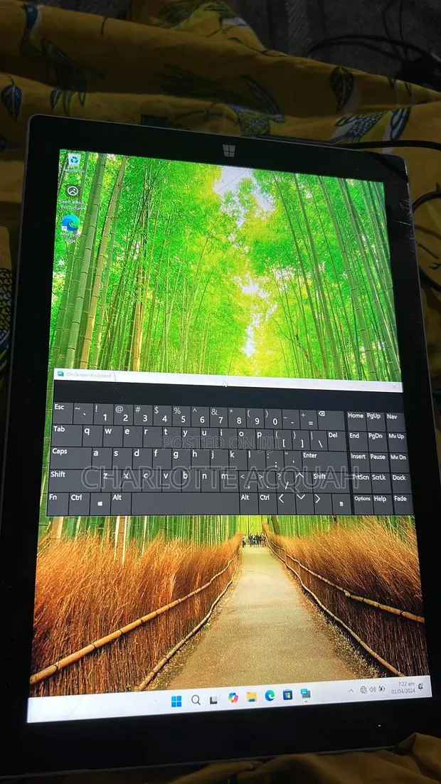 Laptop Microsoft Surface Pro 3 4GB Intel Core i5 SSD 128GB · Photo 1