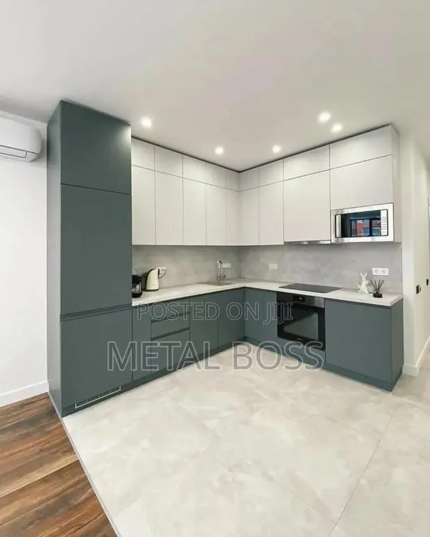 Kitchen Cabinet · Photo 1