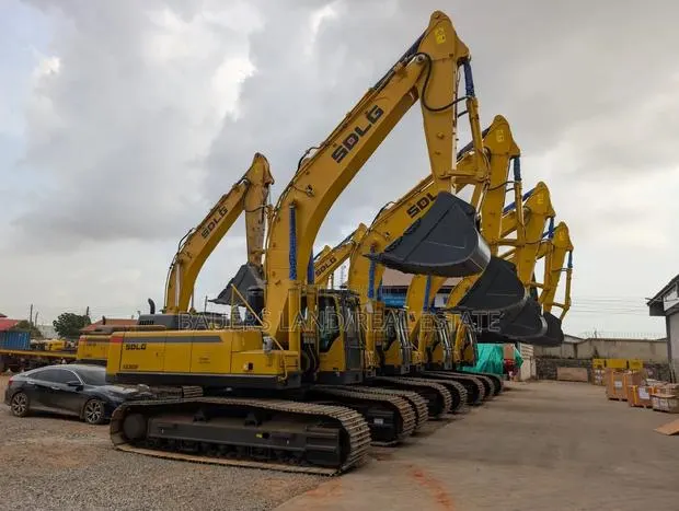 SDLG China Type. Water Track. Volvo Engine. Price 19 · Photo 1