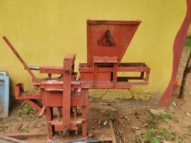Interlocking Clay Block Machine · Photo 1
