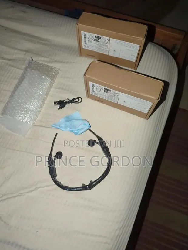 Sun Glasses With Bluetooth · Photo 1