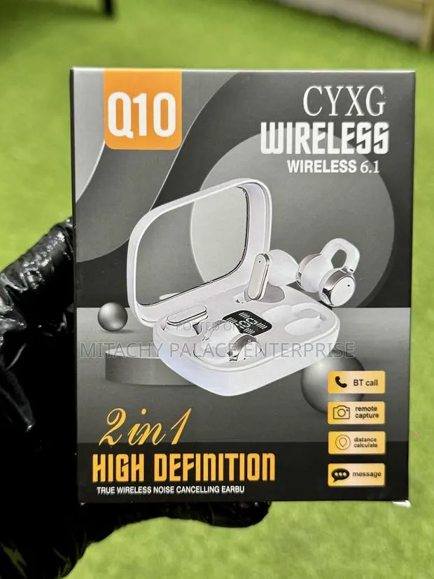 Q10 Wireless Earbuds · Photo 1