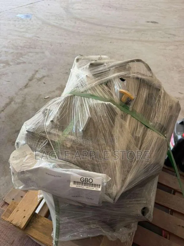 Hyundai Elantra Engine · Photo 1