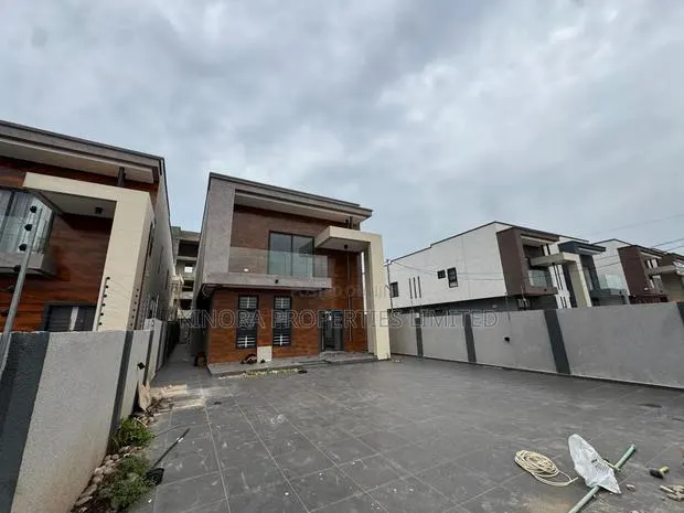 4bdrm Duplex in Ability Square for rent · Photo 1