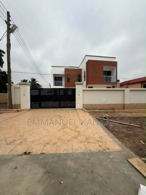 4bdrm House in Sakumono for sale · Photo 1