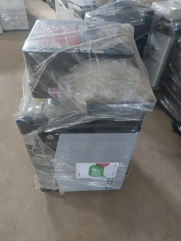 Hp M880 Copier · Photo 1