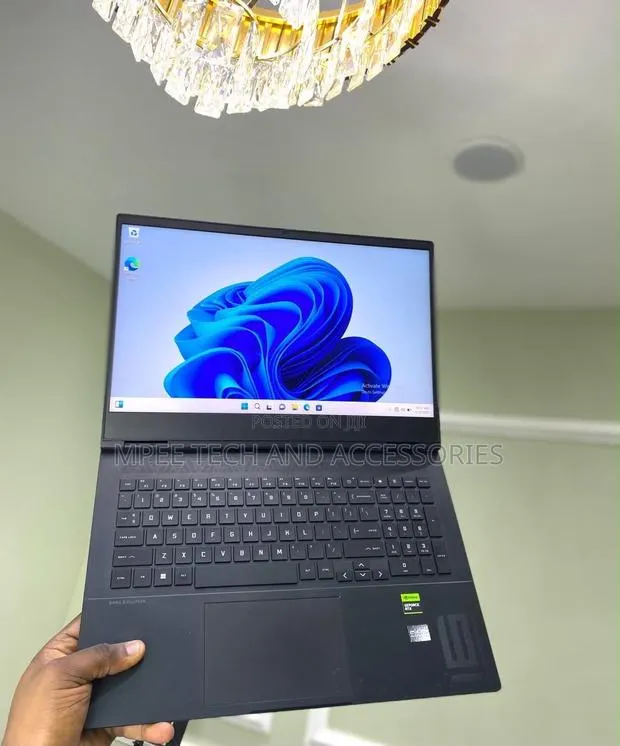 Laptop HP Omen 16 16GB Intel Core i5 HDD+SSD 512GB · Photo 1