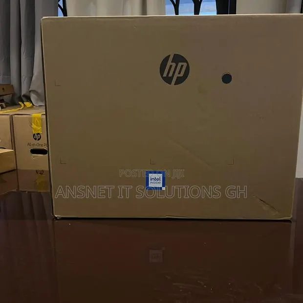 New Desktop Computer HP 200 G4 All-in-One 8GB Intel Core i5 SSD 512GB · Photo 1