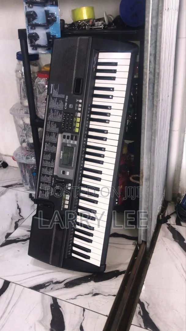 Casio Keyboard · Photo 1