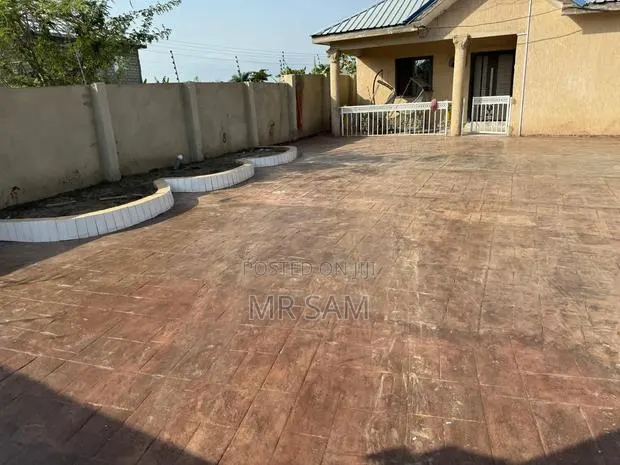 Furnished 3bdrm House in Sam Properties, Manhean for sale · Photo 1