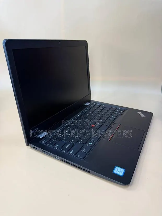 New Laptop Lenovo ThinkPad 13 8GB Intel Core i5 SSD 256GB · Photo 1