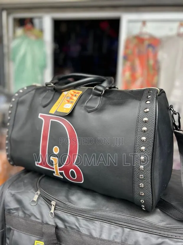 New Travel Duffle Bags · Photo 1