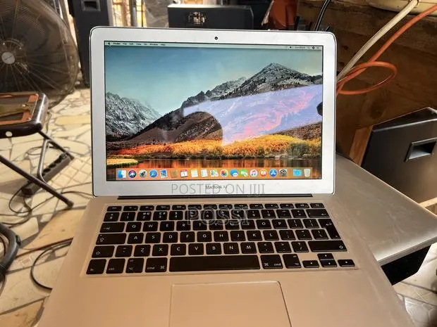 Laptop Apple MacBook Air 8GB Intel Core I7 SSD 500GB · Photo 1
