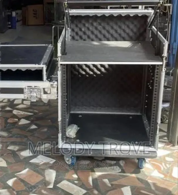 14U Flight Case (Dj Amplifier) · Photo 1