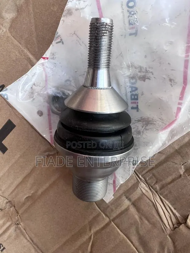 • Front Lower Ball Joint for Mercedes ML / GL / GLE / GLS Class · Photo 1