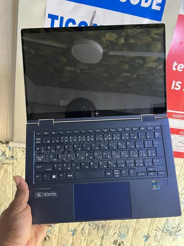 Laptop HP Dragonfly G2 16GB Intel Core i5 SSD 256GB · Photo 1