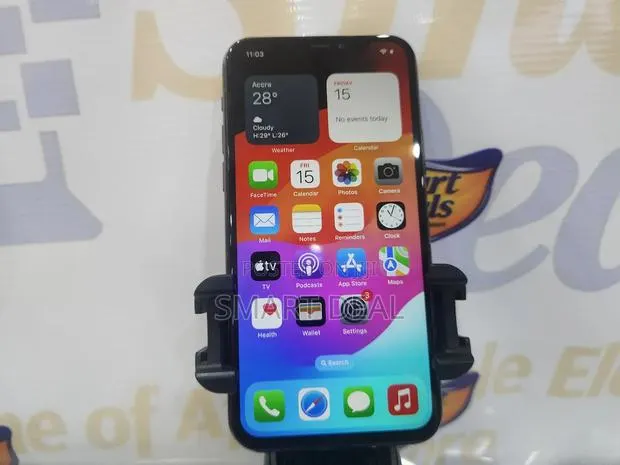 Apple iPhone 11 Pro 256 GB Gray · Photo 1