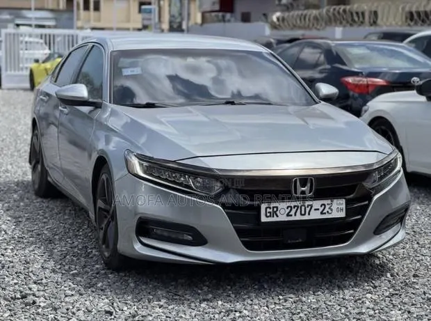 2018 Honda Accord · Photo 1