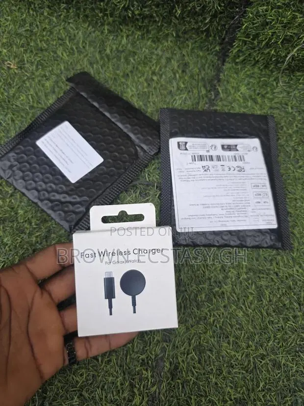 Samsung Galaxy Watch Charger (Type C Fast Charger) · Photo 1
