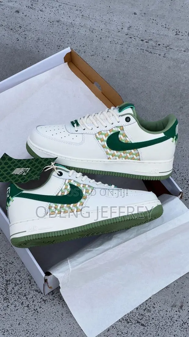 Original Airforce 1 Premium White/Green · Photo 1