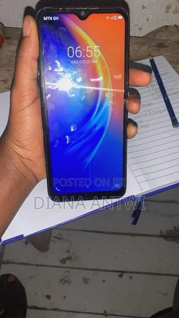 Tecno Spark 5 Air 32 GB · Photo 1